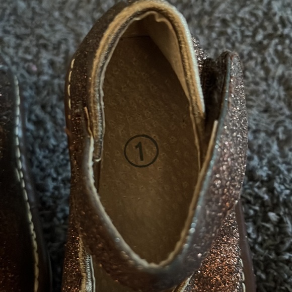 Wee Squeaks Golden Bronze Glitter Mary Jane Size - Picture 3 of 7